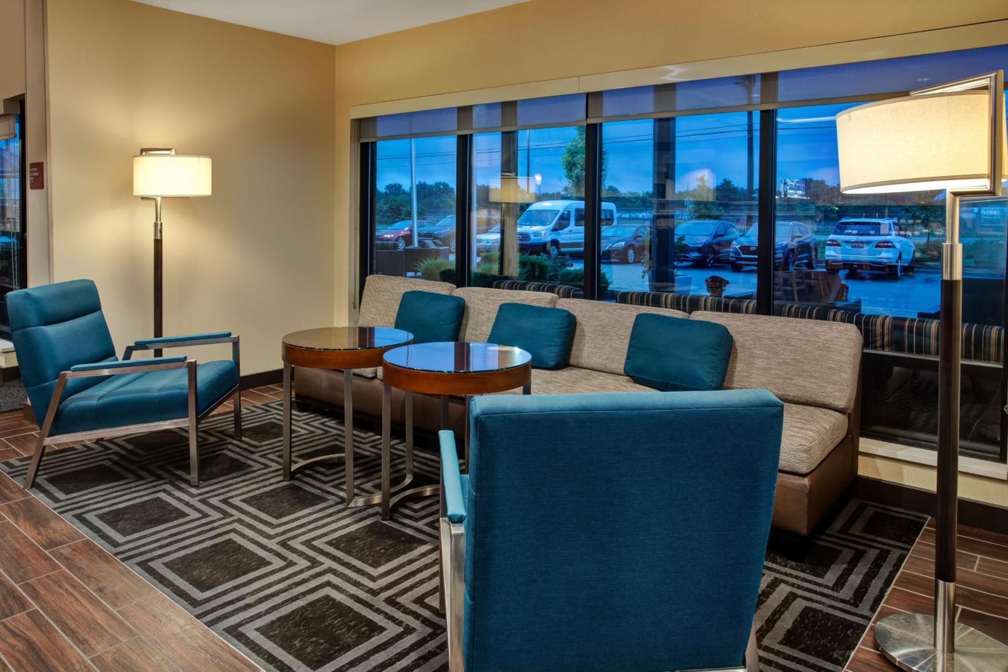 Towneplace Suites By Marriott Detroit Belleville Exterior foto